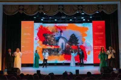 Внутренние светодиодные экраны для театров